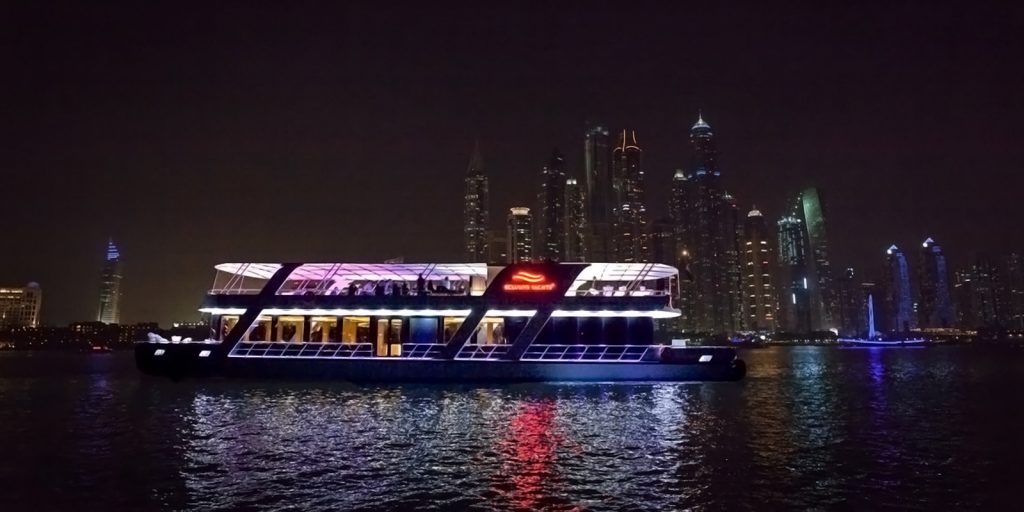 dhow cruise dinner marina